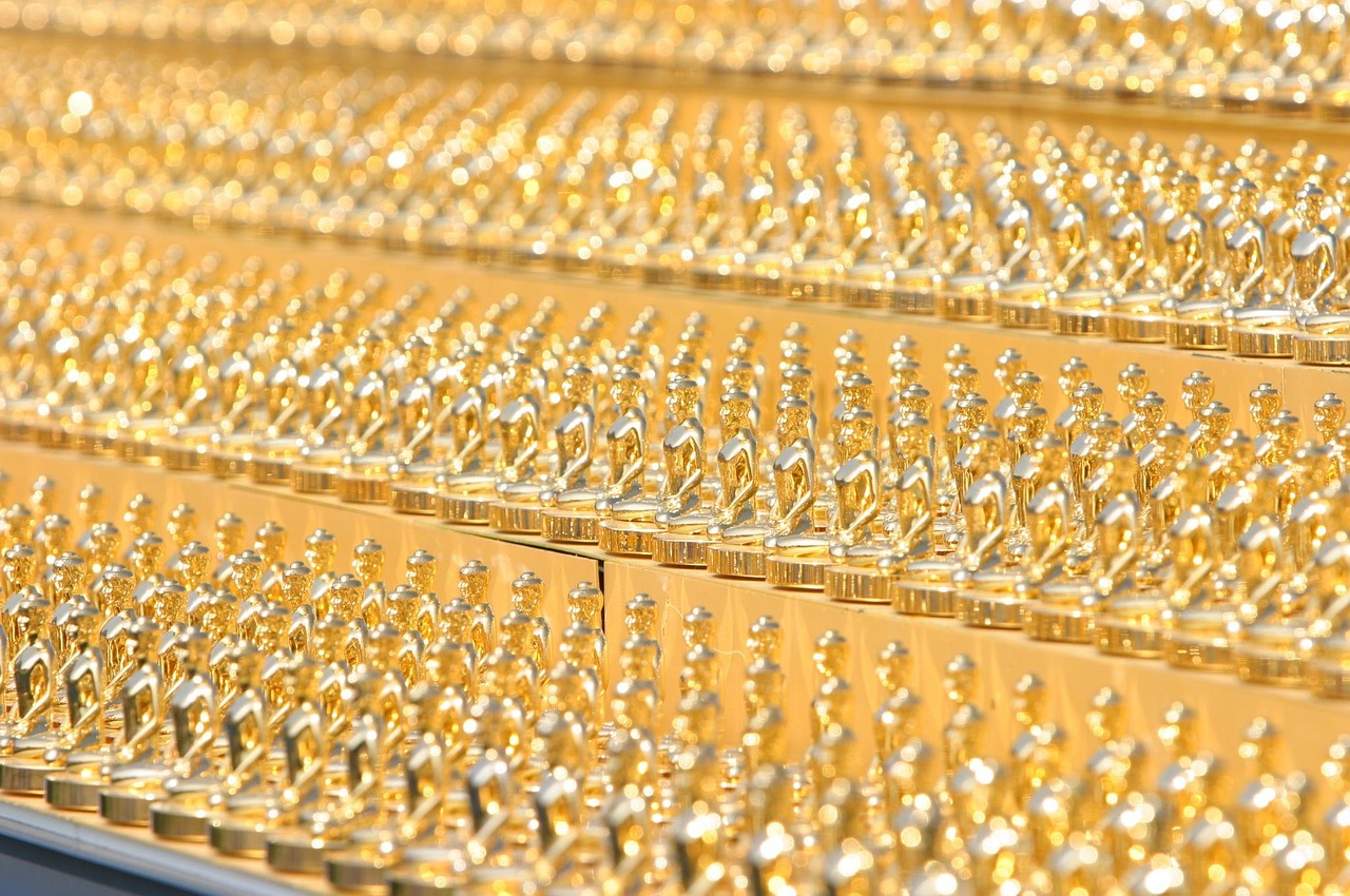 金价飙升，30个月翻倍的惊人趋势